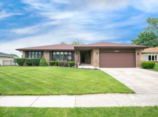 1417 S Williams St, Westmont, IL 60559