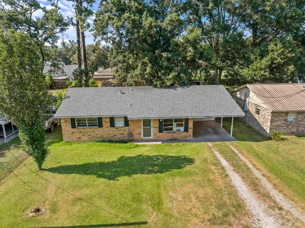 614 Harrington St, Jennings, LA 70546