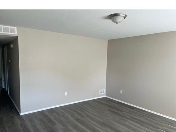 3rd image of 17843 Marquette St