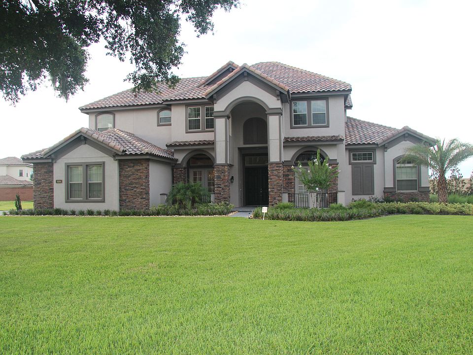 Exterior 1