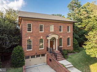 4005 N Richmond St, Arlington, VA 22207