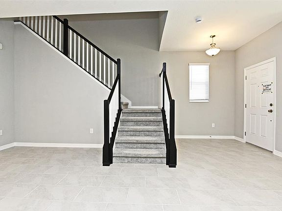 4th image of 607 Cheval Ln