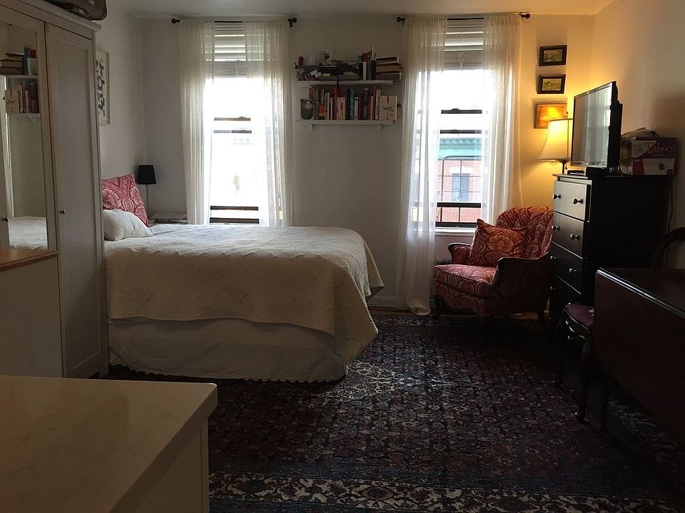 1st image of 512 E 11th St APT 4C