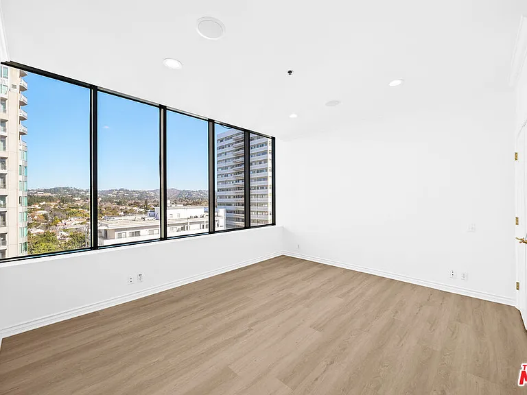 10724 Wilshire Blvd #Penthouse 1505 — Photo 38