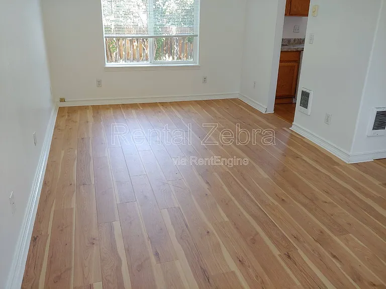 2945 SW Salmon Ave — Photo 2