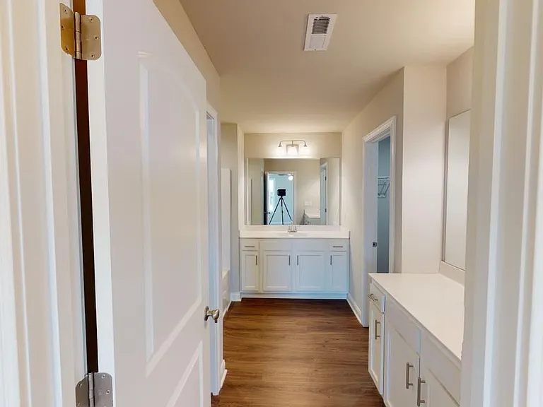 7175 Seagraves Ct — Photo 12