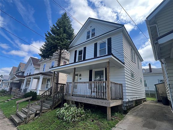 3rd image of 959 W 25th St