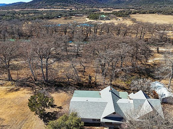 2nd image of 196 Canal Circle