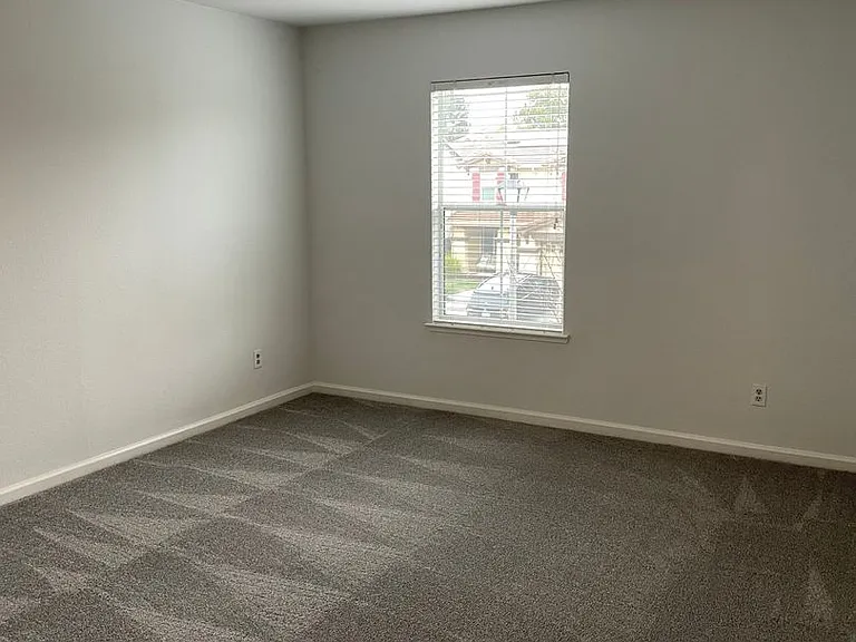 2126 Hannah Way — Photo 20