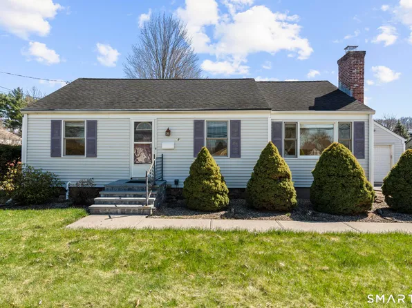 28 Kitts Lane, Newington, CT 06111