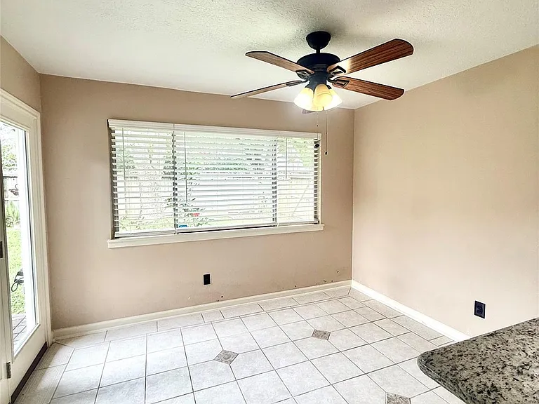 14906 Brookpoint Dr — Photo 11
