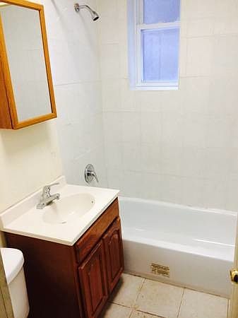 2nd image of 9119 172nd St APT 2