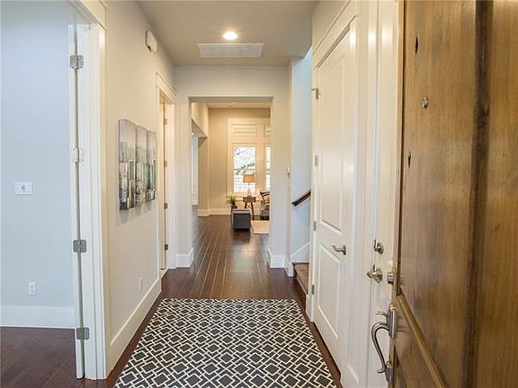 2nd image of 6009 Woodcrest Dr