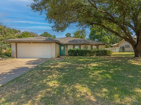 809 Humphrey St, Athens, TX 75751