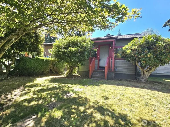14337 Burke Avenue N, Seattle, WA 98133