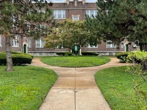 1111 Bellevue Ave APT 1E, Richmond Heights, MO 63117