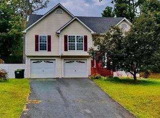 1414 Maymont Ct, Charlottesville, VA 22902