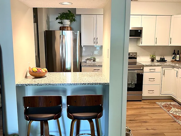 Breakfast bar