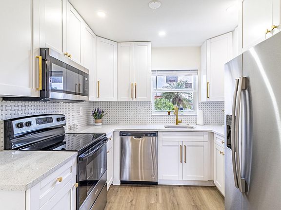 2nd image of 2971 Crosley Drive W #H