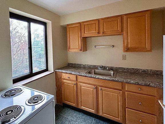 3rd image of 6301 5th Ave APT 9B