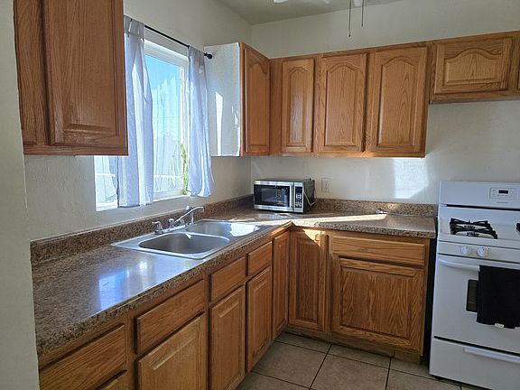 5th image of 1710 S 11th Ave