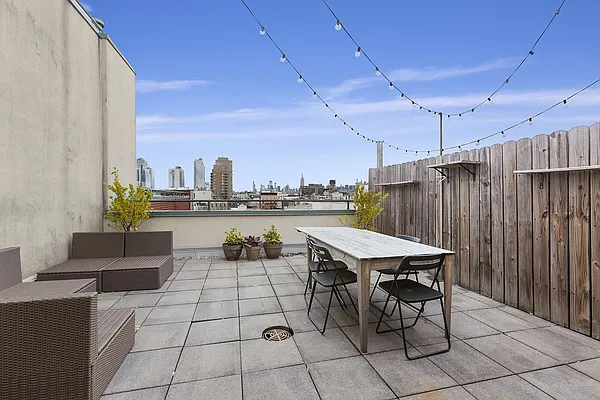 Rented by Compass | media 9