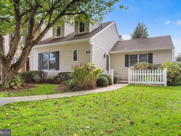 406 Meadow Ct #406, Glen Mills, PA 19342