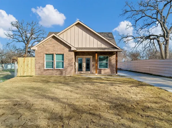3323 Grayson St, Fort Worth, TX 76119