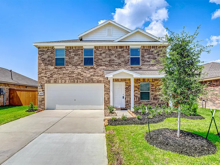 1495 Twilight Green Dr — Photo 2
