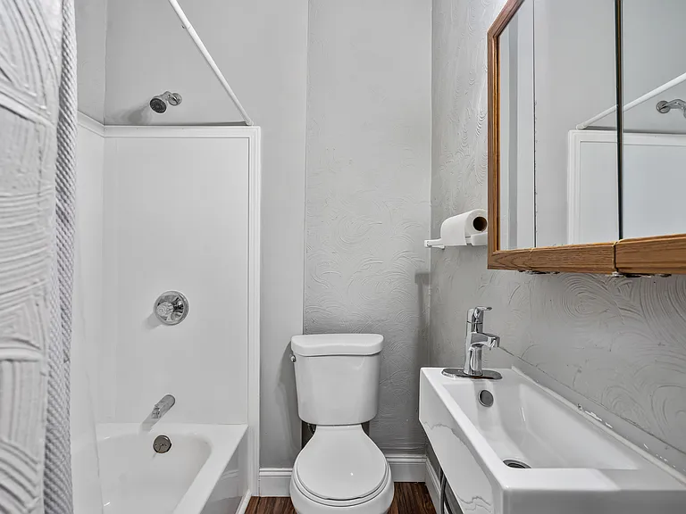 3720-3726 Baytree Street - 3720 Baytree Street — Photo 15