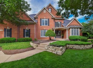 3N993 Ralph Waldo Emerson Ln, St Charles, IL 60175