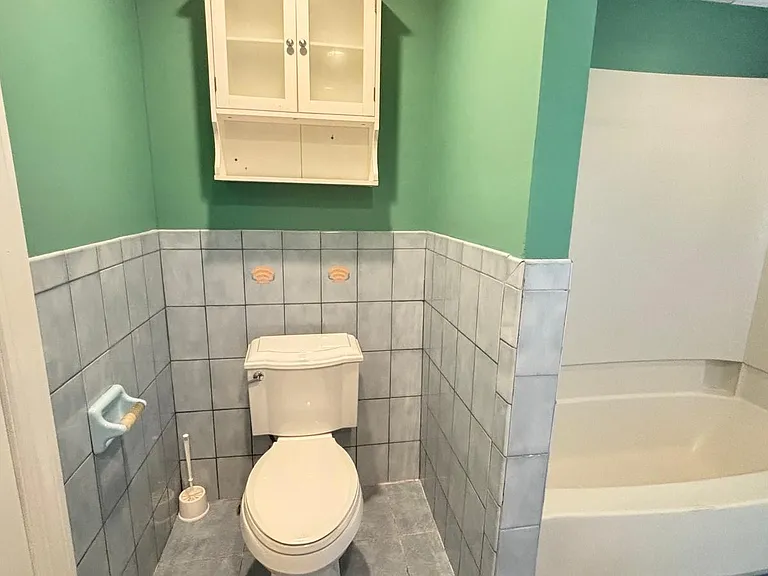 10 Mellen St #10 — Photo 7