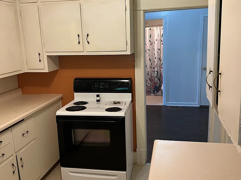 1723 Clawson St #1 — Photo 8