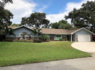11131 Oakway Cir, Palm Beach Gardens, FL 33410