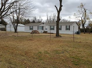 21 Whispering Oaks Dr, McLoud, OK 74851