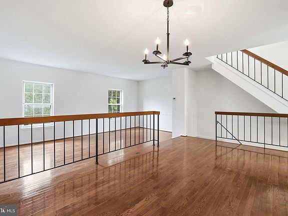5th image of 3603 Sweethorn Ct