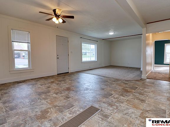 5th image of 821 2nd St