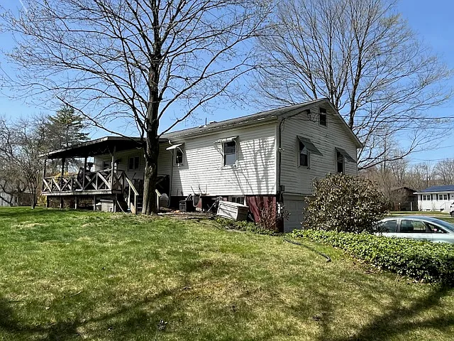 19 Pine St — Photo 20