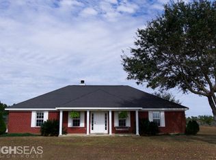 30311 Royal Ln, Elberta, AL 36530