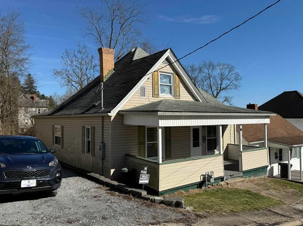 1109 4th St, Fairmont, WV 26554