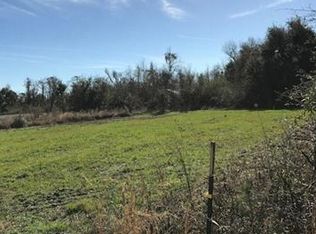 243 Country Creek Ln, Pineville, SC 29468