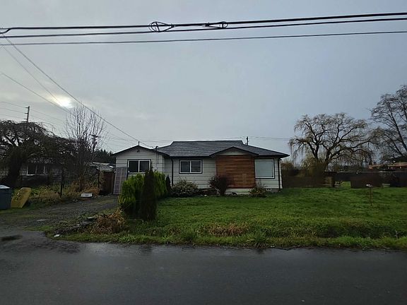 2nd image of 5712 15th St E