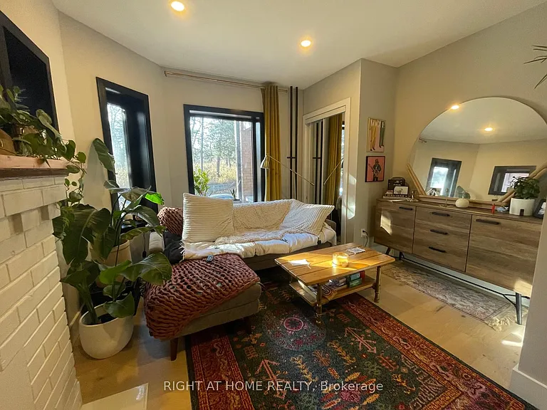 363 Parkside Dr #1 — Photo 1