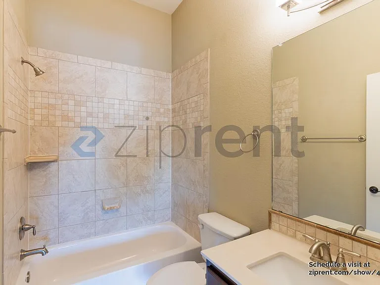 1025 Highknoll Ln — Photo 15
