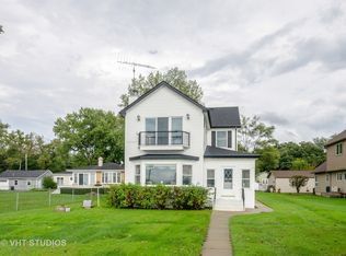 2915 Oakwood Ave, McHenry, IL 60051