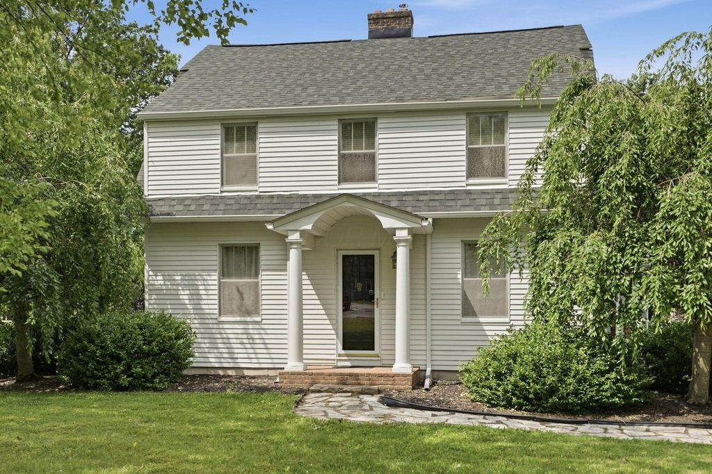 1127 E Walnut St, Westerville, OH - View 2