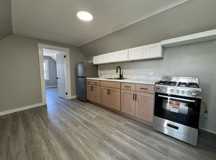 178 Wegman Pkwy #3, Jersey City, NJ 07305