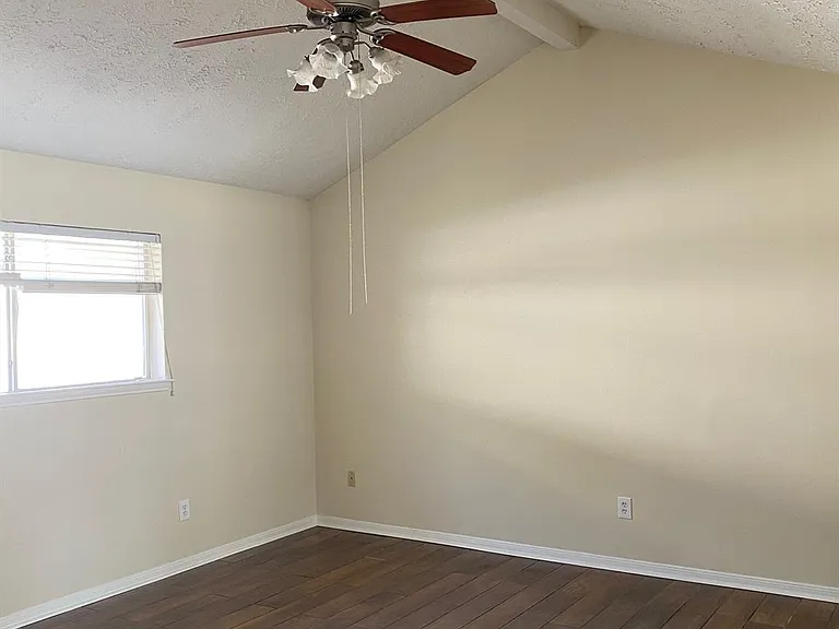 24 Chapparal Ct — Photo 12