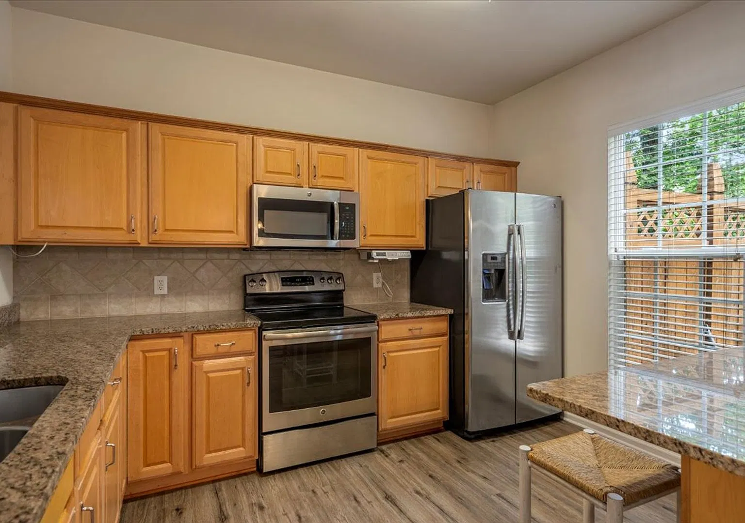 Magnolia Park Townhome in South Park — Photo 4