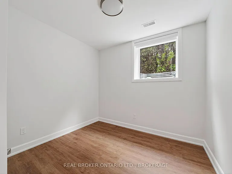 600 2nd St E #4A — Photo 12